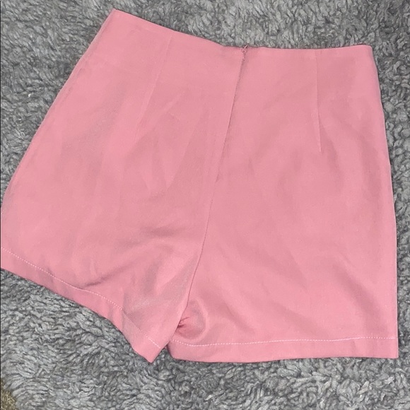 Fshion nova shorts💜 *PLEASE READ DESCRIPTION* - Picture 6 of 6